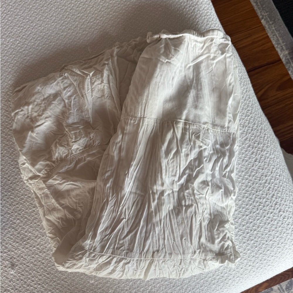 Brandy Melville white skirt